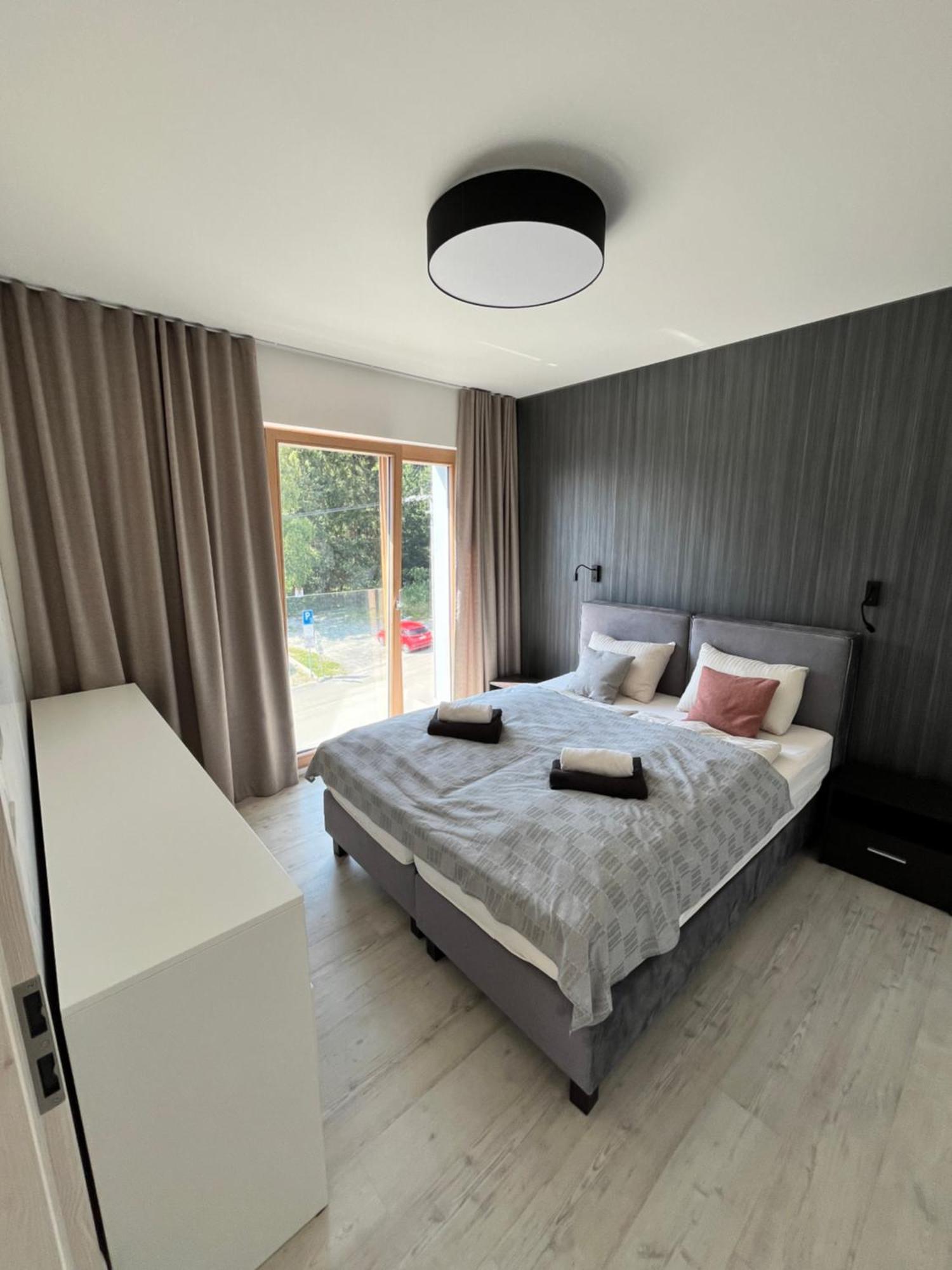 Hillside Y34 Apartment Долни Кубин Екстериор снимка