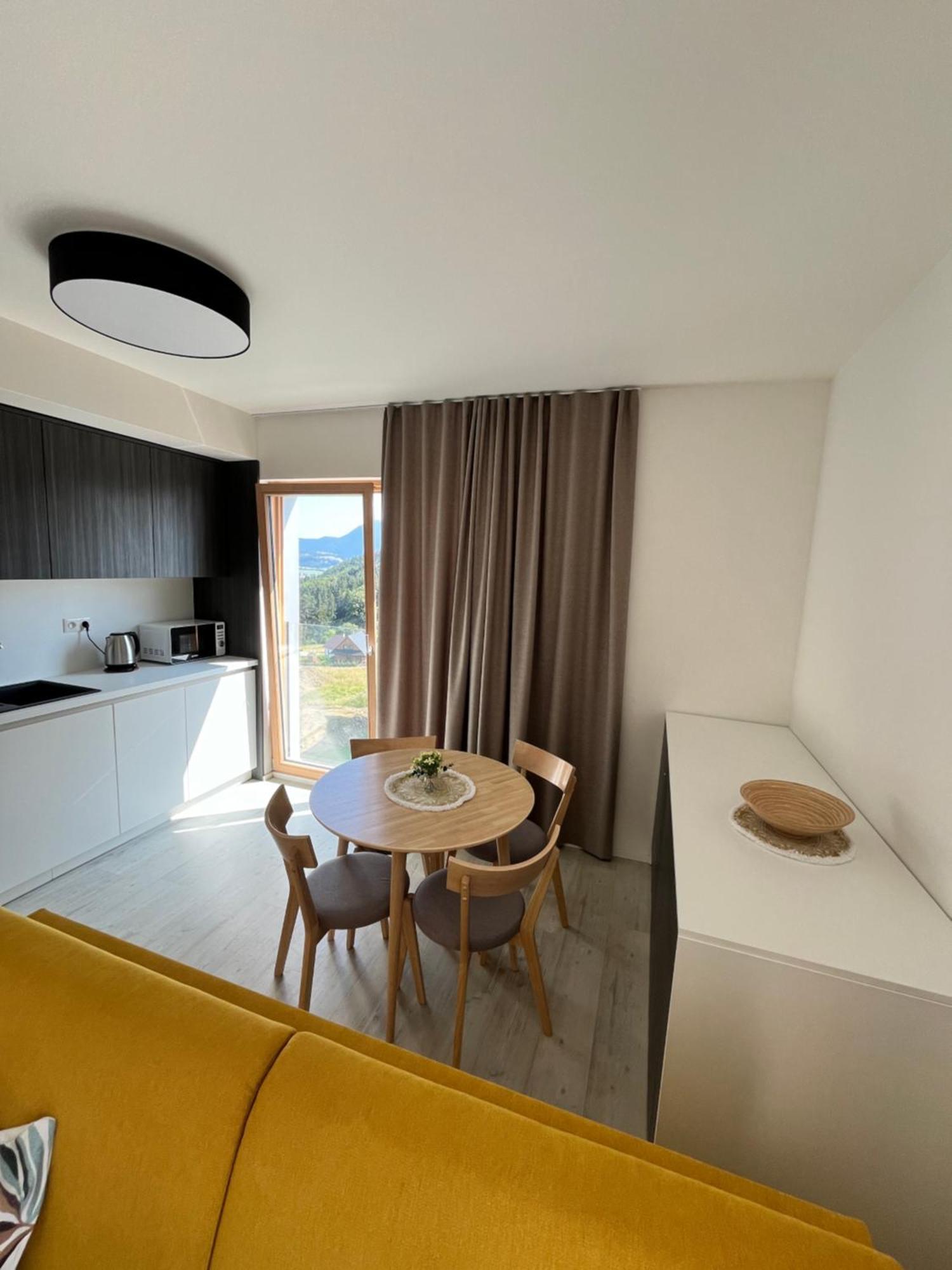Hillside Y34 Apartment Долни Кубин Екстериор снимка