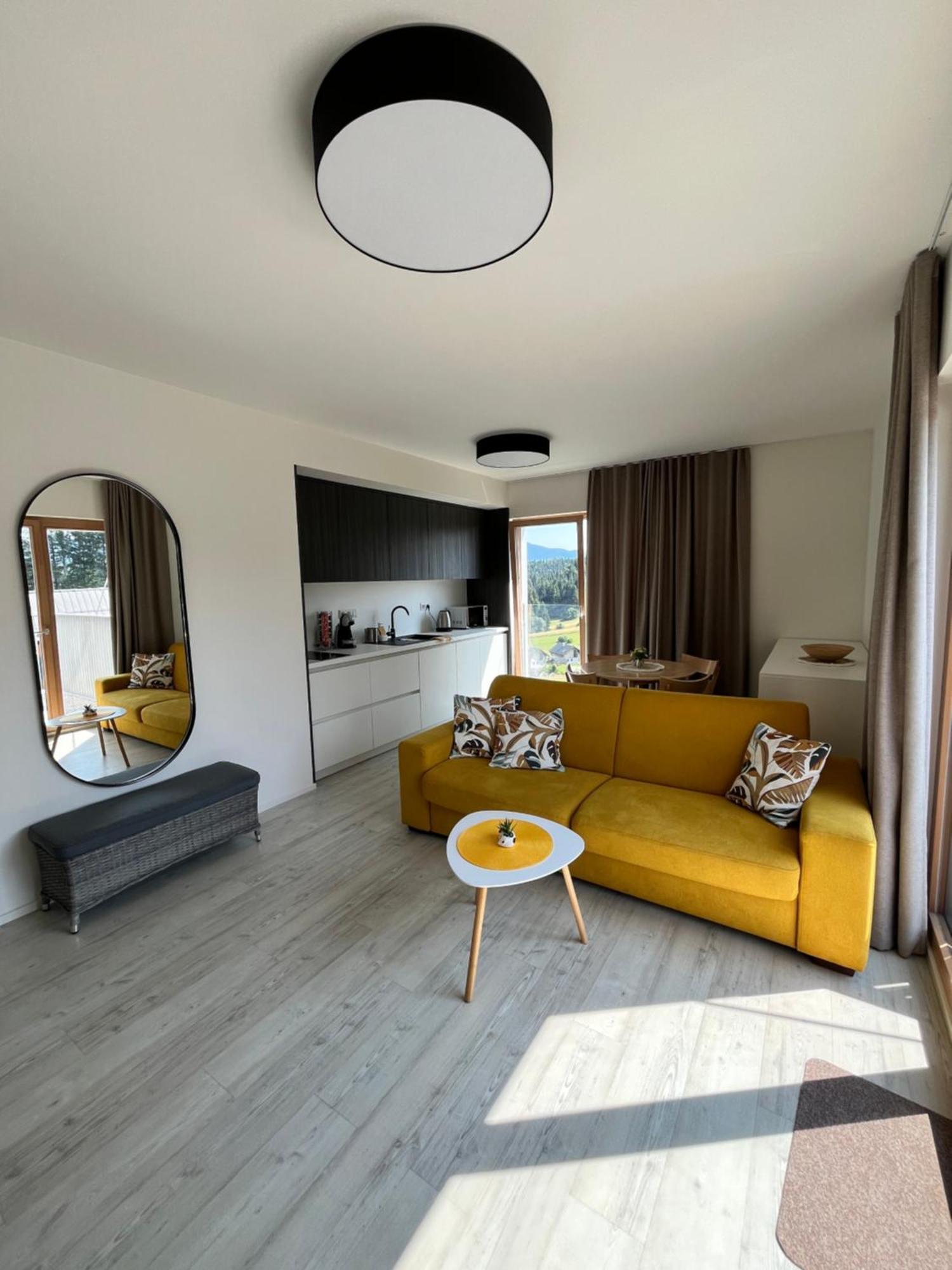 Hillside Y34 Apartment Долни Кубин Екстериор снимка