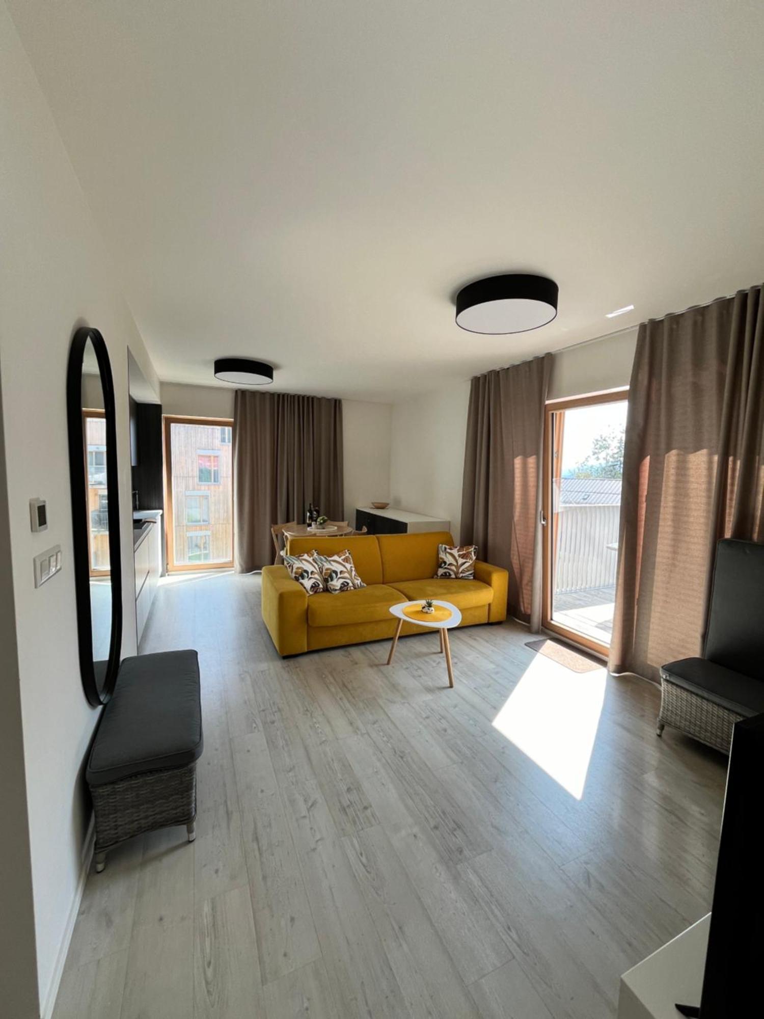Hillside Y34 Apartment Долни Кубин Екстериор снимка