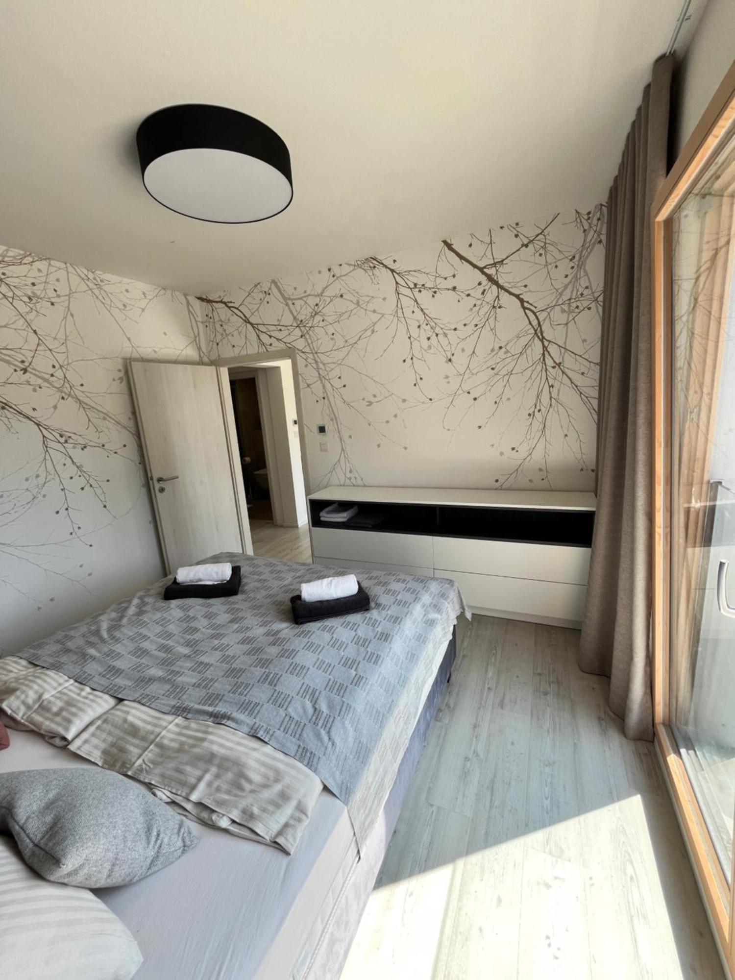 Hillside Y34 Apartment Долни Кубин Екстериор снимка